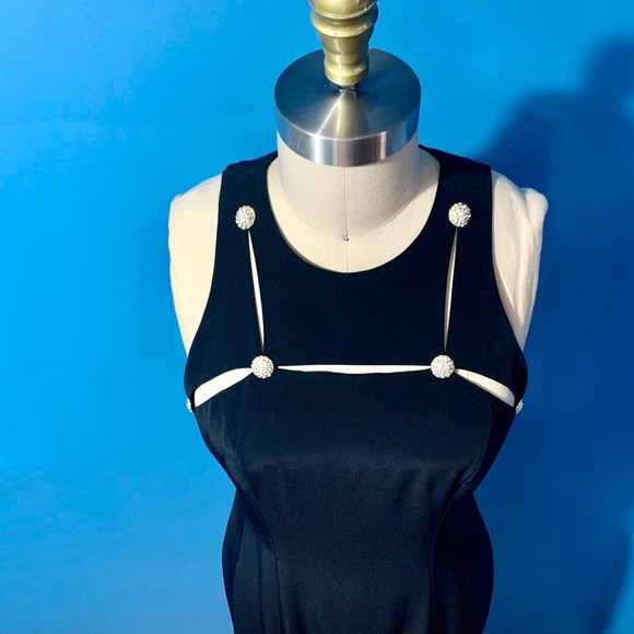 Vintage mini dress by Lillie Rubin. - Picture 5 of 11